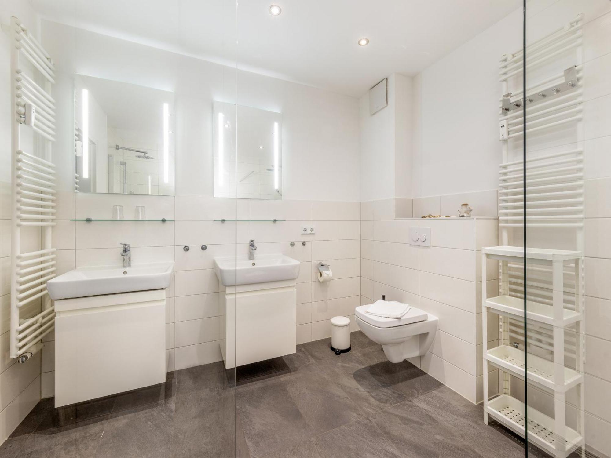 Ferienwohnung Strandlaeufer In Der Residenz Clara Sophia 宾茨 外观 照片